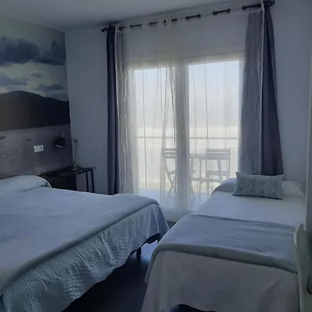 Refugio O Castro بيت ضيافة 4*